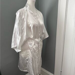 Bride Elegant White Satin Robe